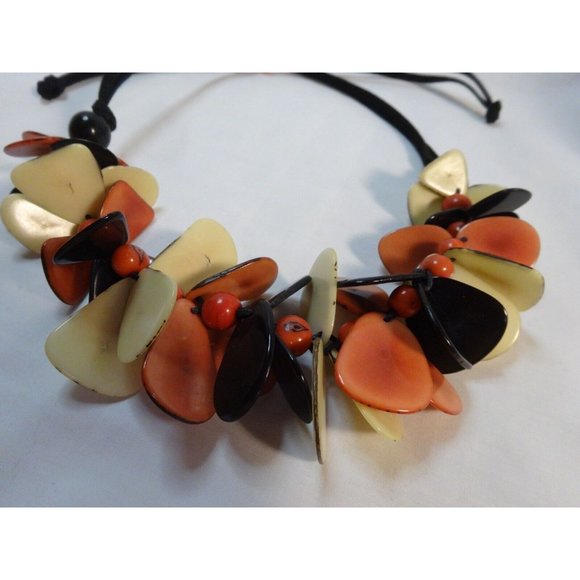 Stunning Acrylic Peach Cream Black Petal Beads Leather Cord adjustable via Slide - Picture 5 of 7
